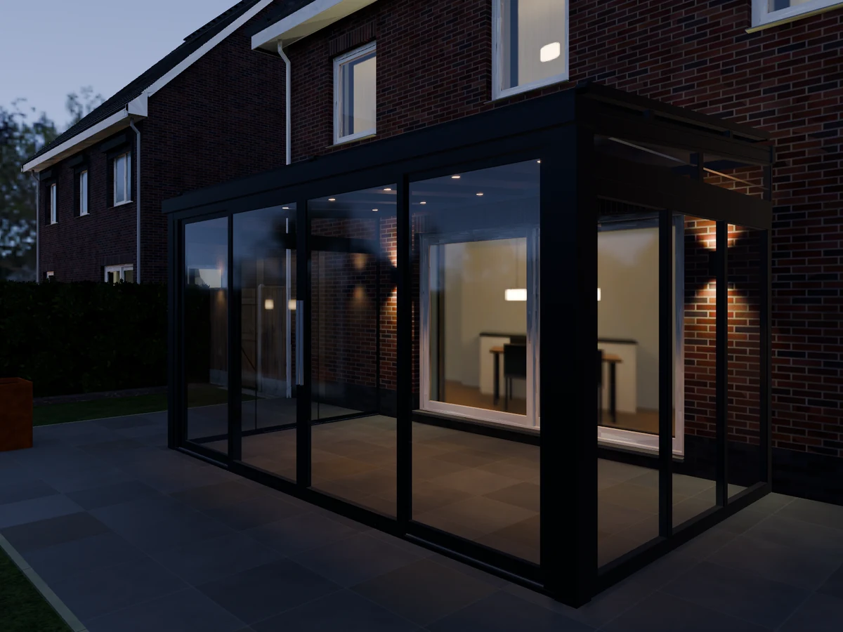Dezelfde veranda op een avond, met de LED-spots aan